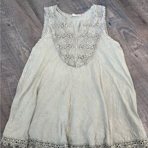 Altar'd State Lace Detail Sleeveless Blouse - light green